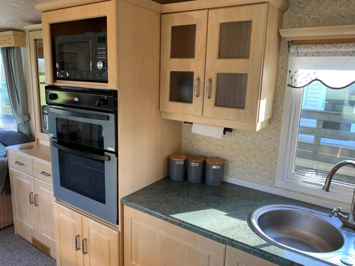 Lovely Static Holiday Caravan Near Whithorn Экстерьер фото