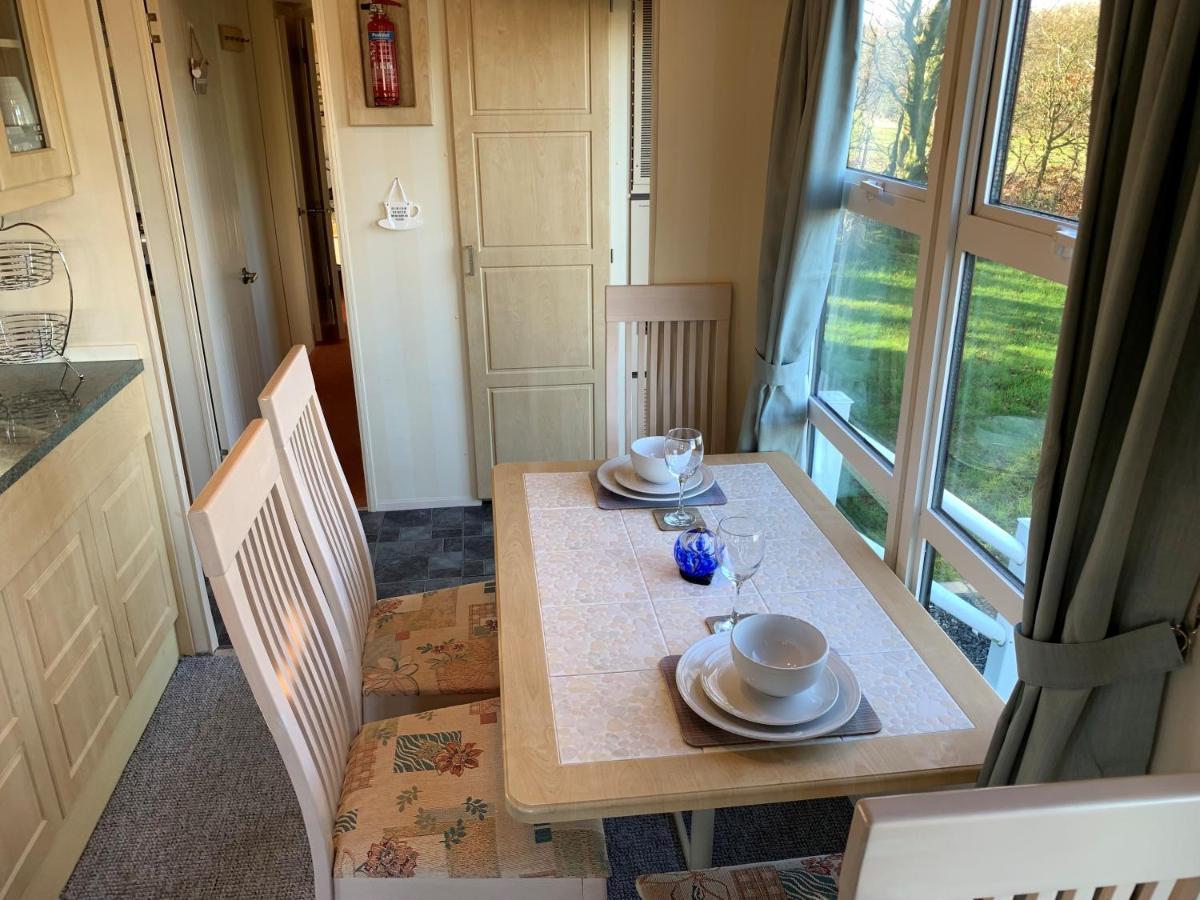Lovely Static Holiday Caravan Near Whithorn Экстерьер фото