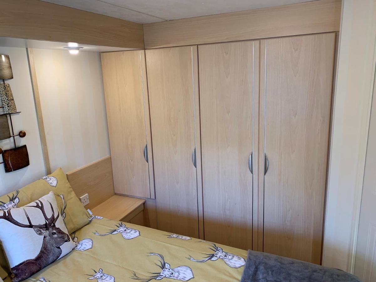 Lovely Static Holiday Caravan Near Whithorn Экстерьер фото