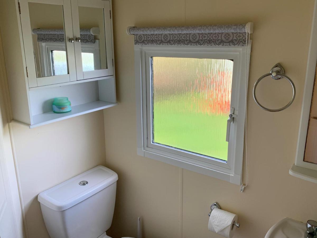 Lovely Static Holiday Caravan Near Whithorn Экстерьер фото