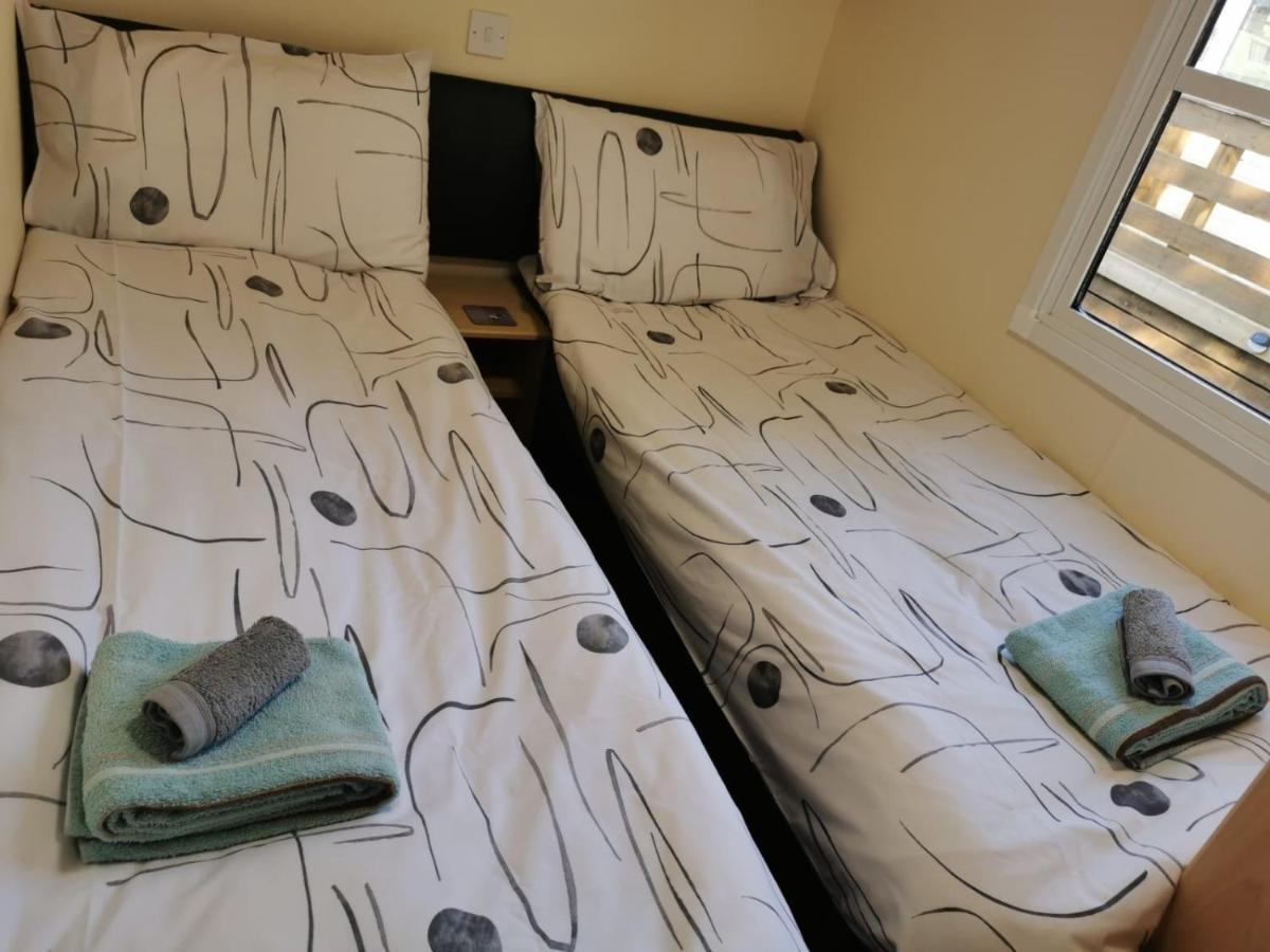 Lovely Static Holiday Caravan Near Whithorn Экстерьер фото